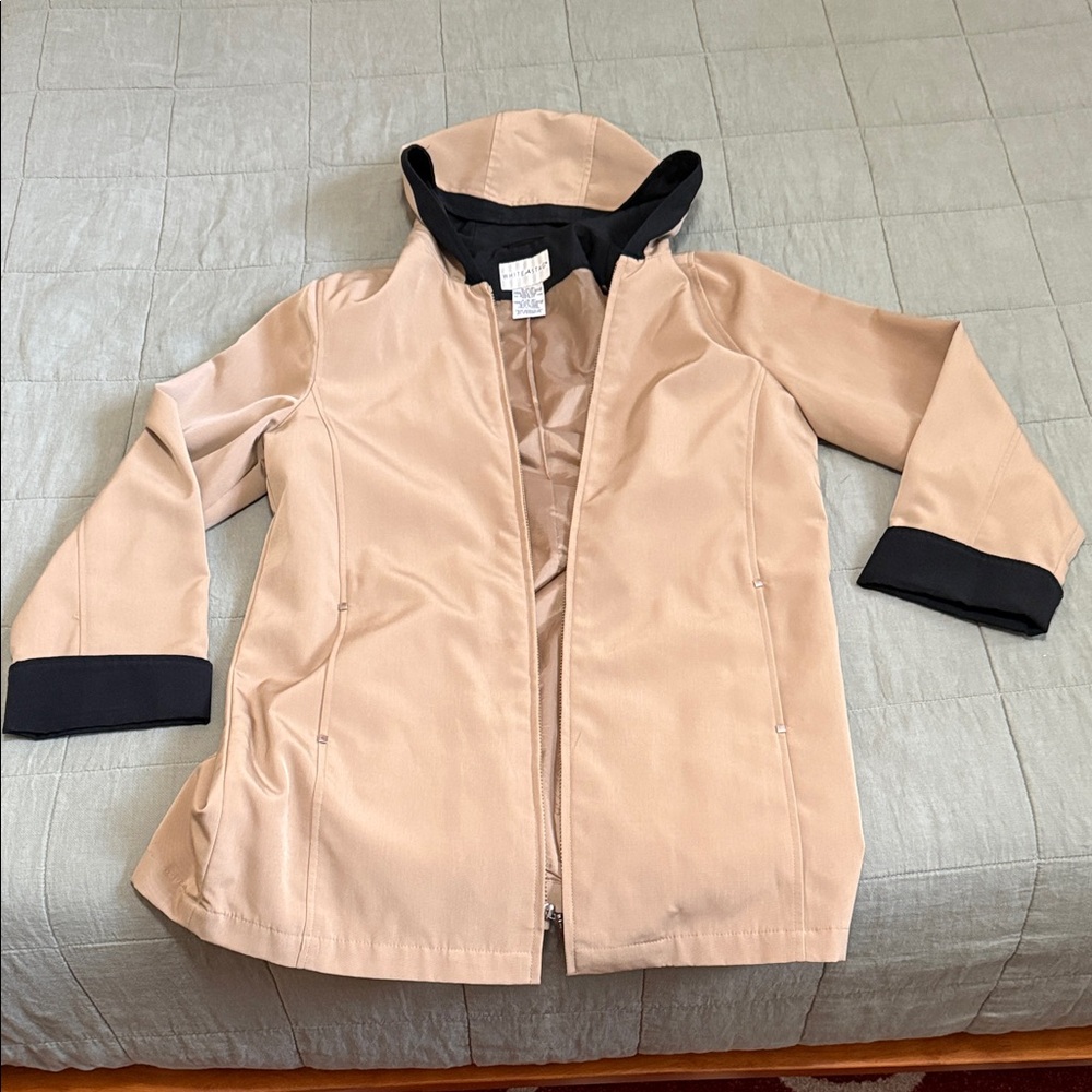 Medium White Stag Tan Hooded Water Resistant Jacket